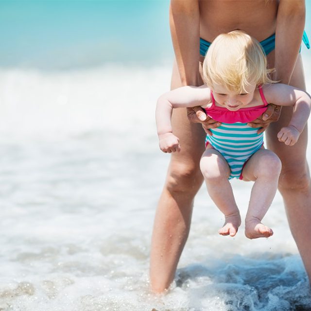 Come proteggere i bambini dal sole