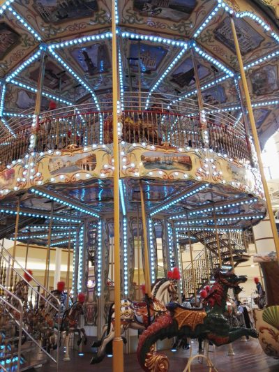 La bellissima giostra in stile